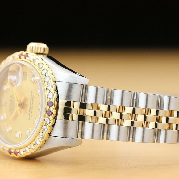 Sale! Rolex Ladies Ruby 18k Datejust Watch - Picture 4 of 8